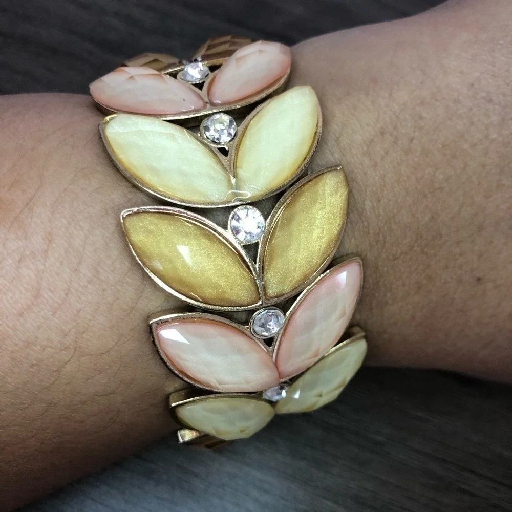 N/A gold tone